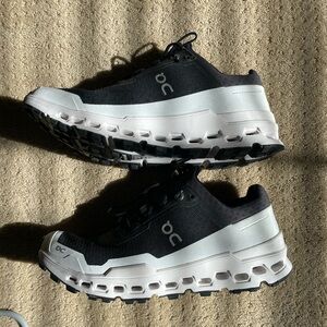 On cloud womens sneakers